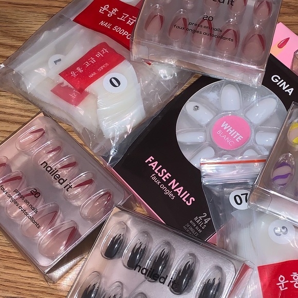 🤍 𝐍𝐚𝐢𝐥 𝐁𝐮𝐧𝐝𝐥𝐞 - New nails bundle 💅 - Picture 2 of 3